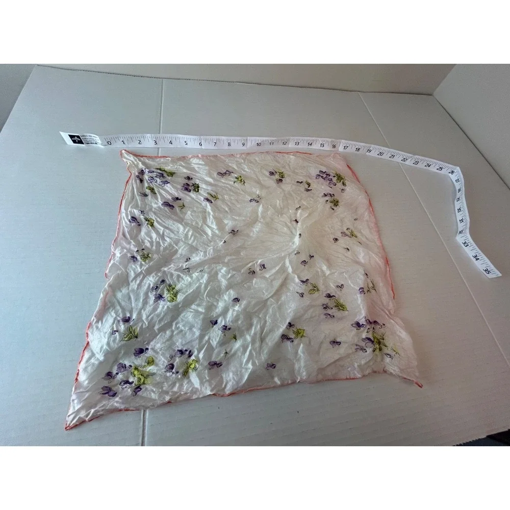 VINTAGE SILK HANKIE‎ WHITE WITH BLUE FLORAL 16